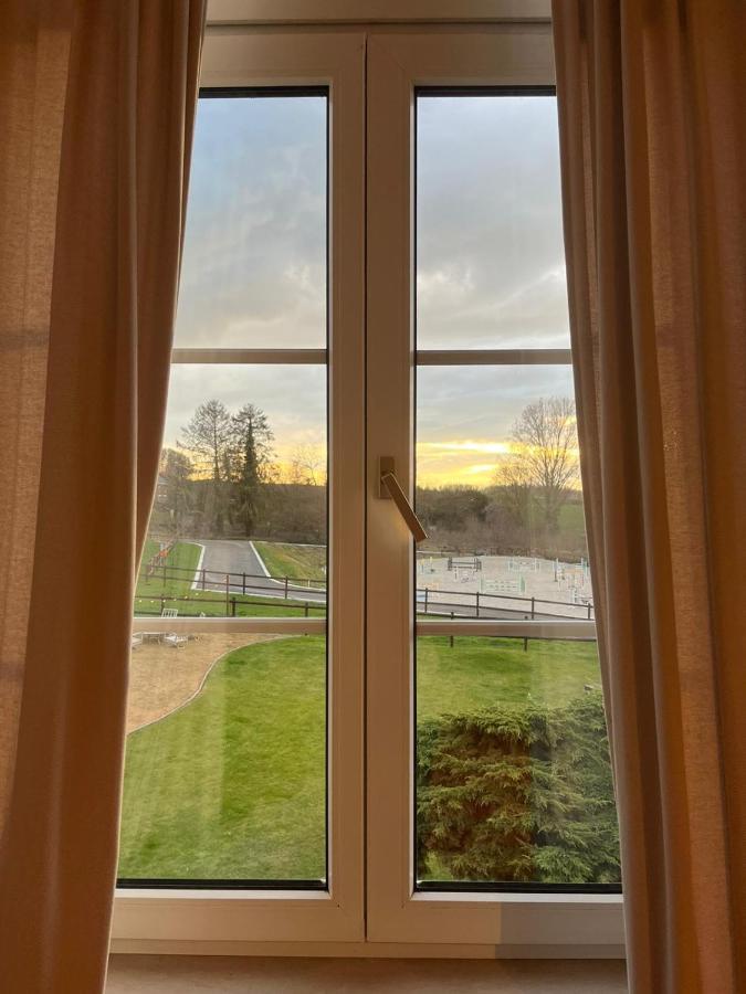 B&B At Haras Petit-Hallet Hannut Экстерьер фото